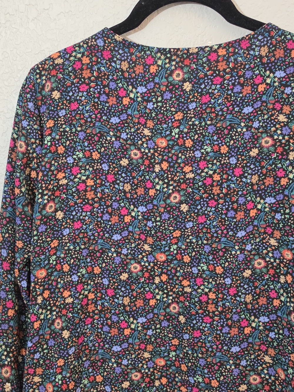 Chloe & Katie Floral Wrap Blouse V-Neck Bell Sleeve Womens Small - Picture 9 of 10